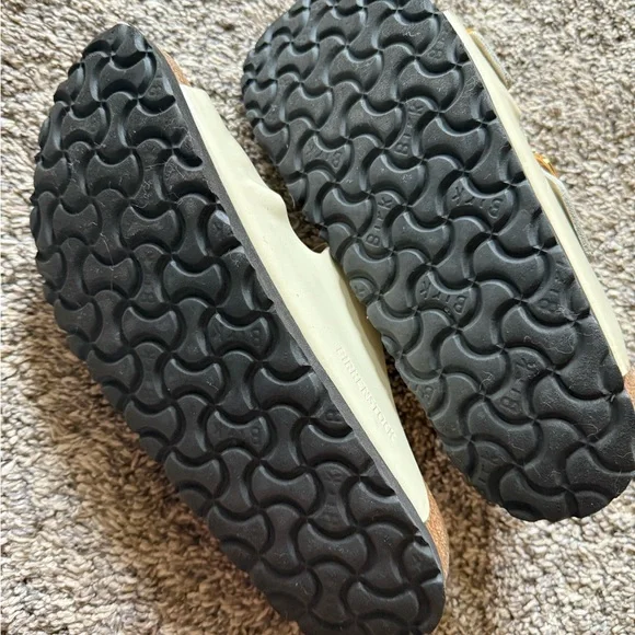 Birkenstock White/Nude Sandals with Gold Buckles - Picture 8 of 8